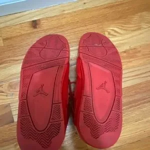 Air Jordan IV University Red size 11.  Lightly worn. ! CREASED! m_637a8de024237a1405aee95d.jpg main image 4